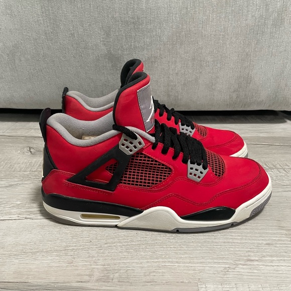 air jordan 4 retro toro